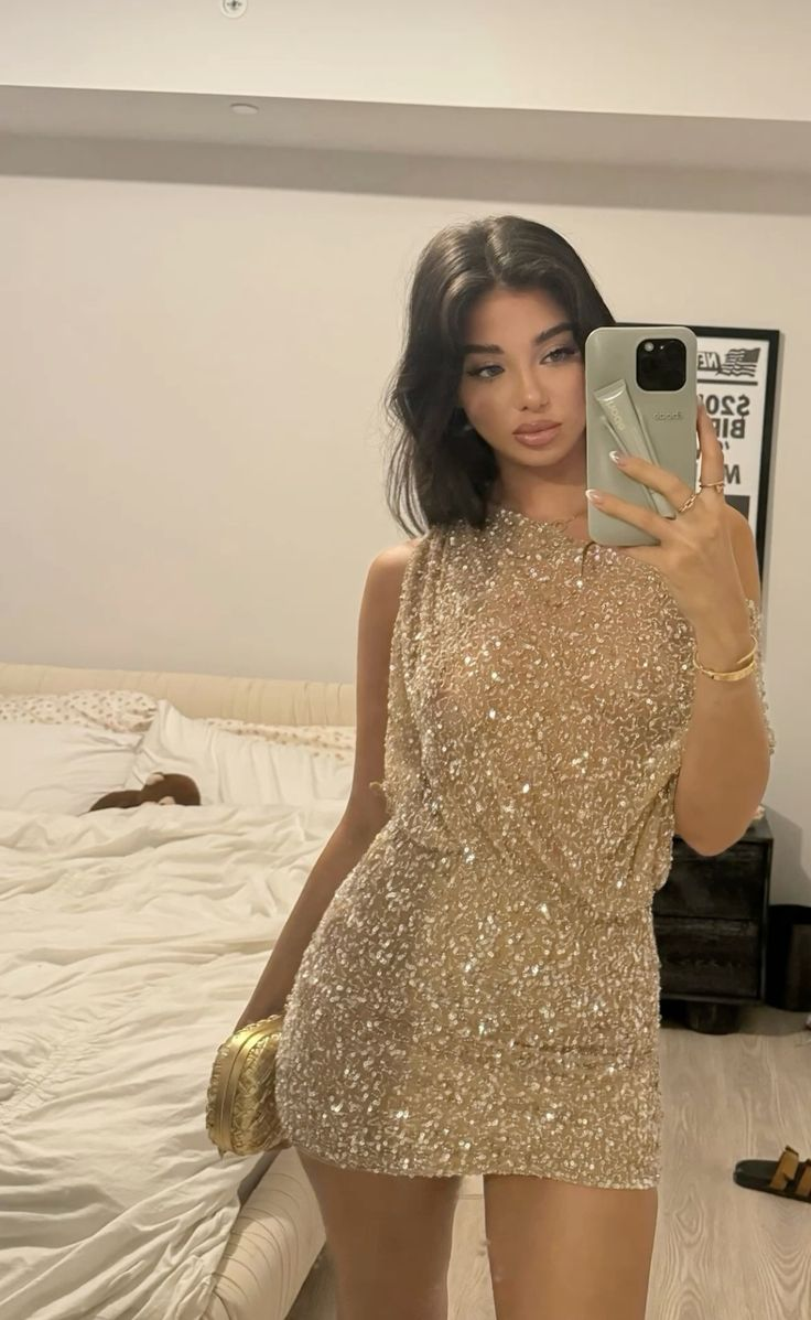 Kurzes Abendkleid mit goldenen Pailletten, funkelndes Geburtstagsoutfit J8217