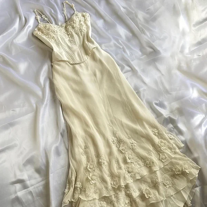 Robe de bal longue beige à bretelles spaghetti et fleurs perlées, robe d'anniversaire J8261
