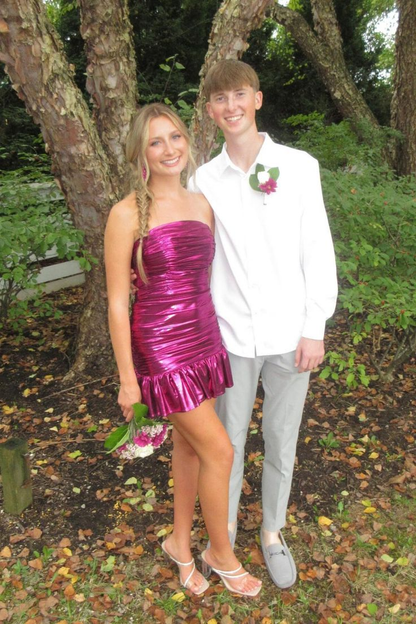 Etui-Linie Trägerlos Rüschen Plissee Kurzes Homecoming-Kleid J7546