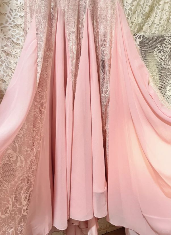Robe de bal longue rose en mousseline de soie et dentelle à col en V, robe de soirée formelle J8771