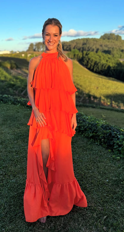 Robe de soirée en mousseline de soie orange à volants et dos nu pour invité de mariage J7033