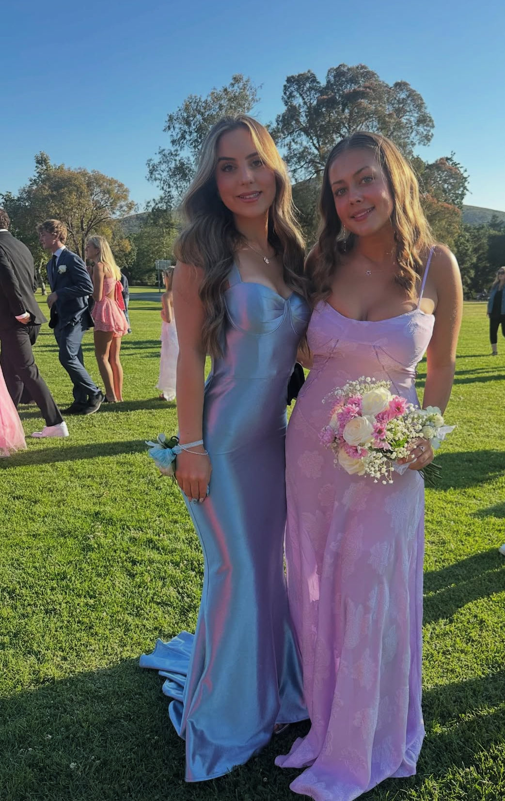 Robe de bal longue sirène bleue en satin J7906