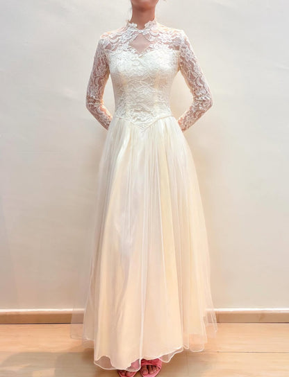 Long Lace Sleeves Vintage Wedding Dress A Line Bridal Dress J8578