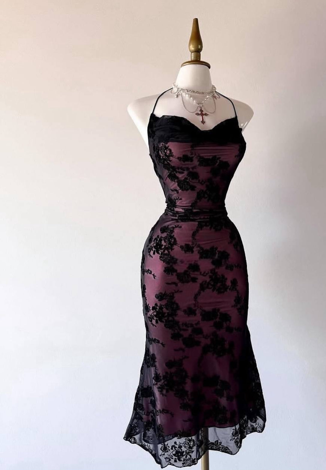 Robe de soirée fourreau noire sexy longue avec fente J8826