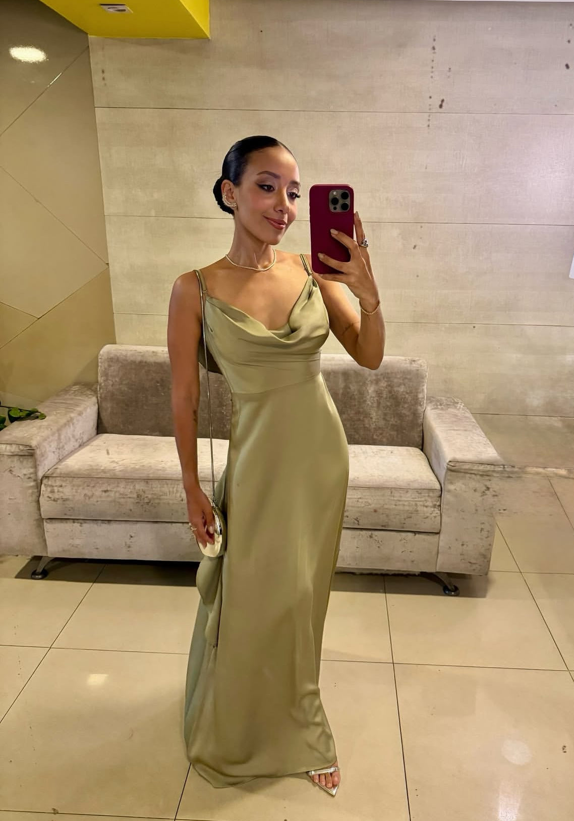 Robe de soirée fourreau noire sexy longue avec fente J8826