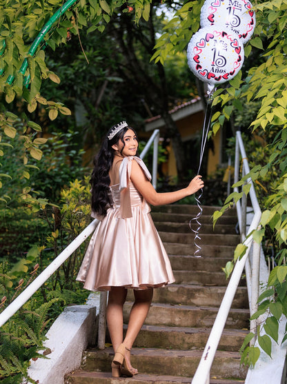 Robe courte en satin rose coupe trapèze pour 15 ans, tenue de soirée J7823