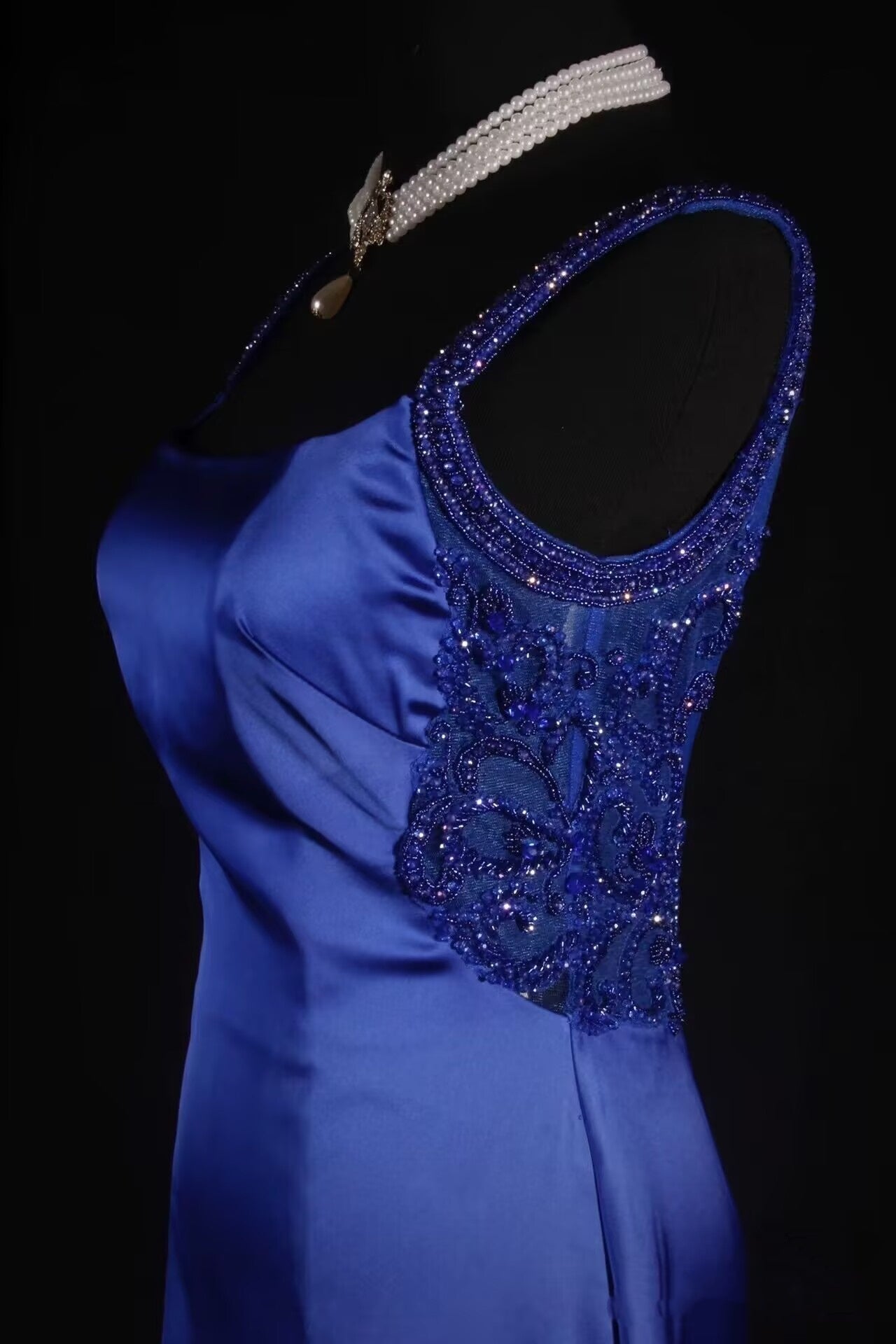 Robe de bal longue et élégante, dos nu, bleu roi, avec perles, J8048