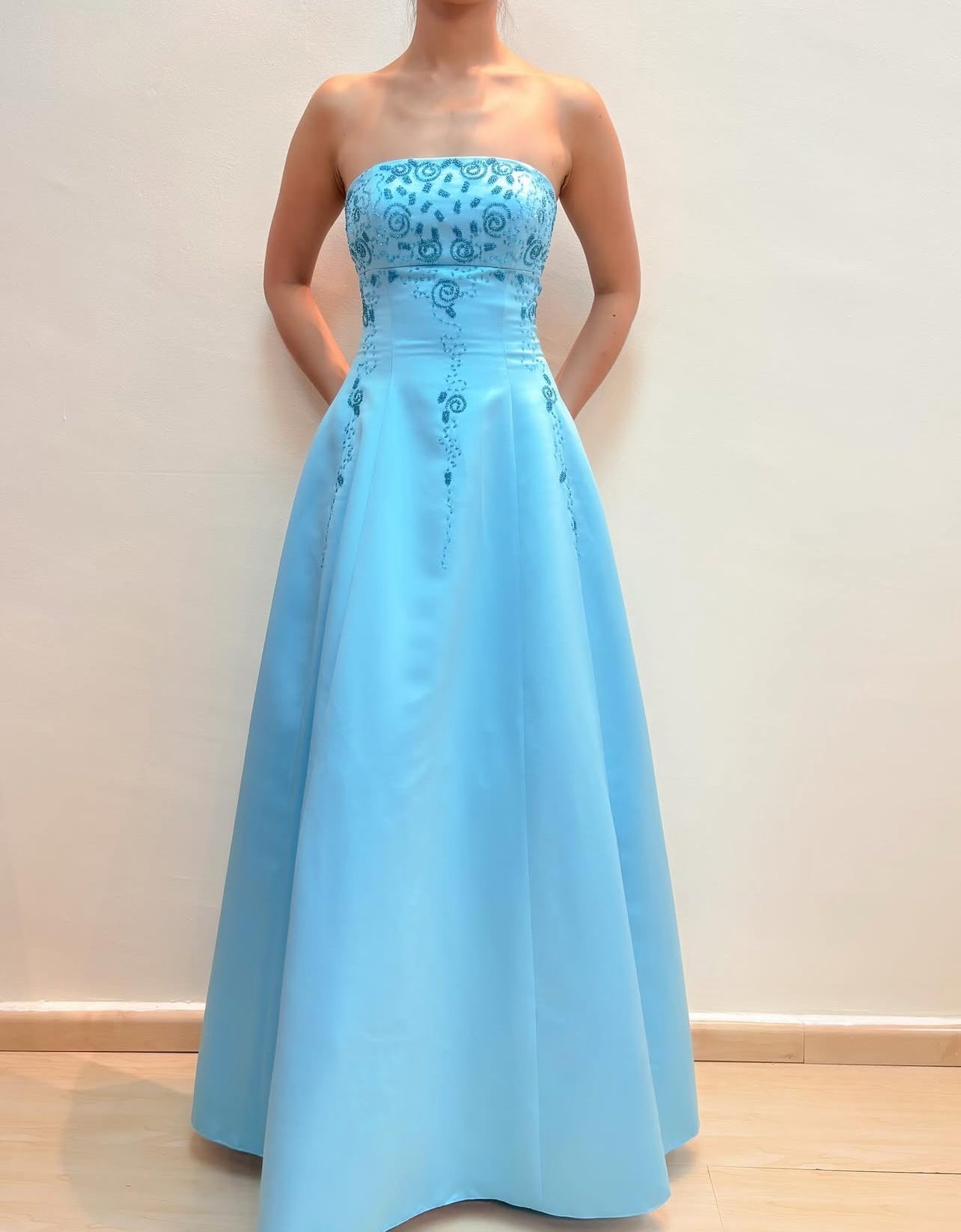 Strapless A Line Blue Long Prom Dress Beaded Vintage Dress J8554