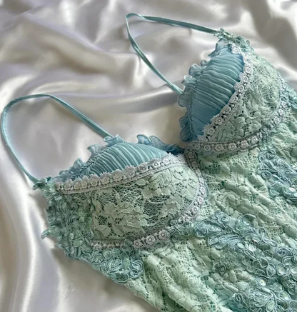Robe d'anniversaire courte plissée en dentelle bleue à bretelles spaghetti J8388