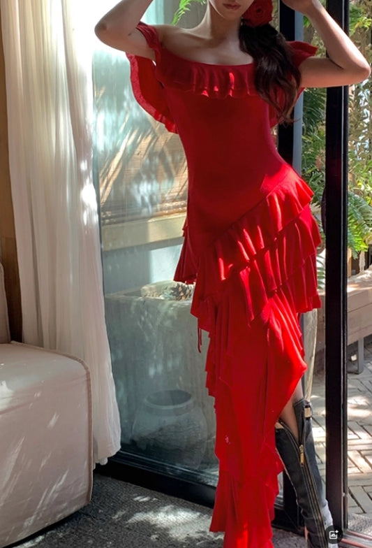 Schulterfreies rotes langes Ballkleid mit Rüschen J8609