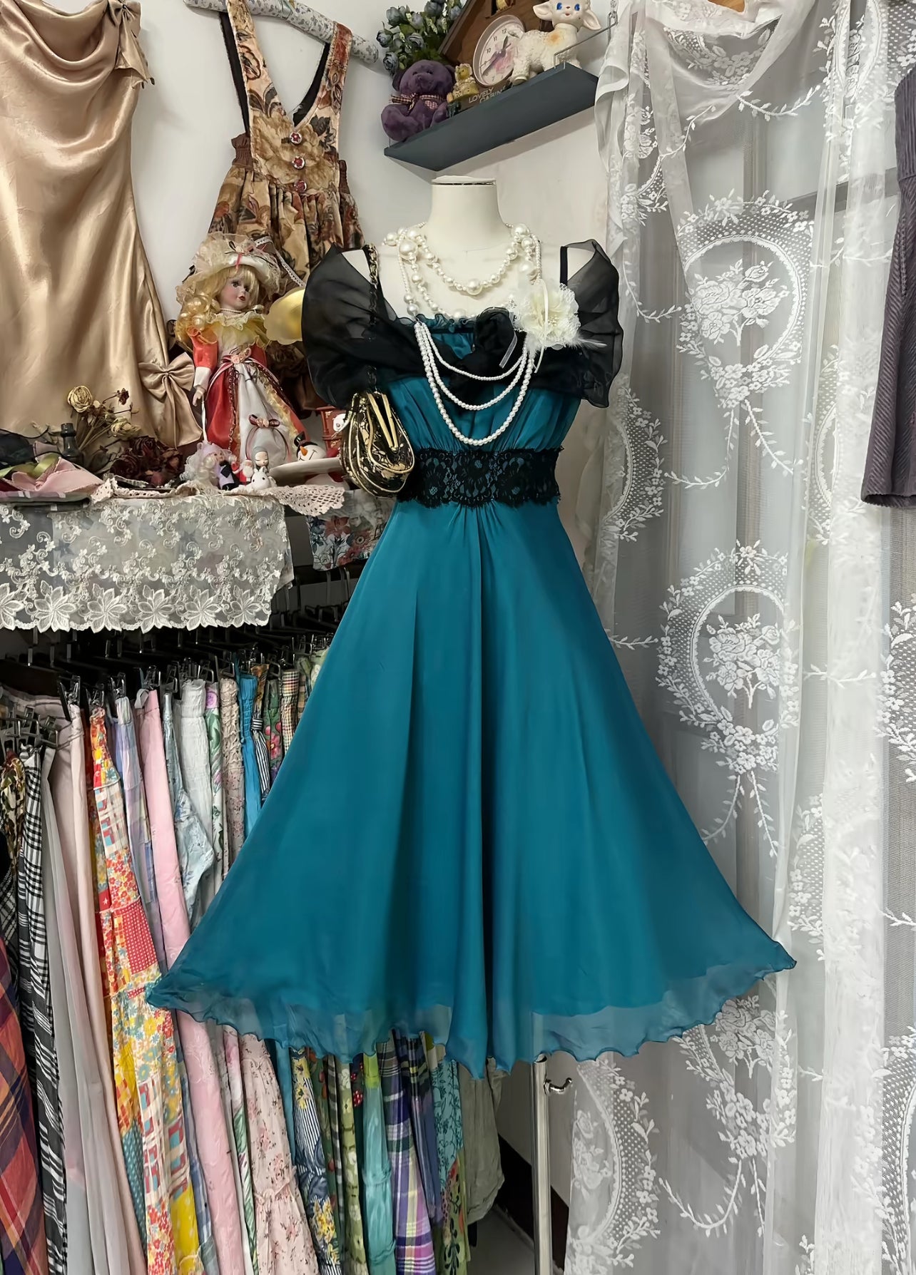 Robe de soirée courte en mousseline de soie, coupe trapèze, J8498