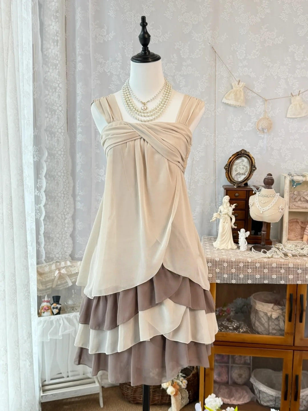 A Line Chiffon Retro Homecoming Dress Ruffled Short Dress  J10594