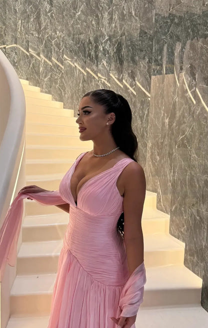 Robe de bal longue rose à col en V et coupe trapèze J8030