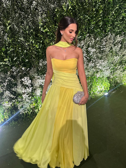 Robe de soirée jaune coupe trapèze pour invité de mariage J7079