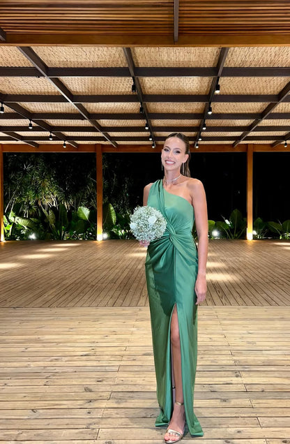 Robe de bal longue en satin vert asymétrique, robe d'invitée de mariage J7966