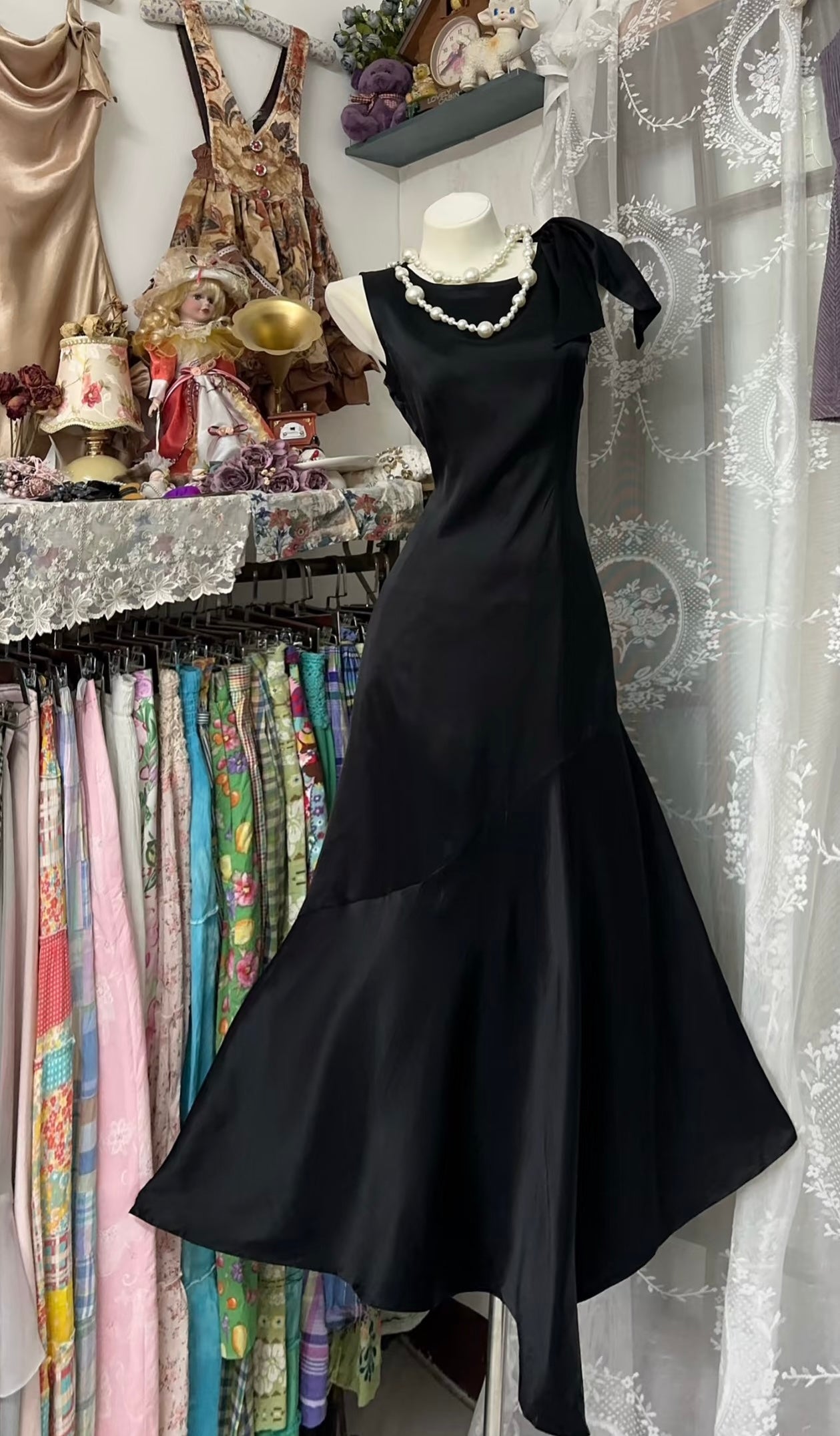 Robe de soirée sirène noire en satin J8533