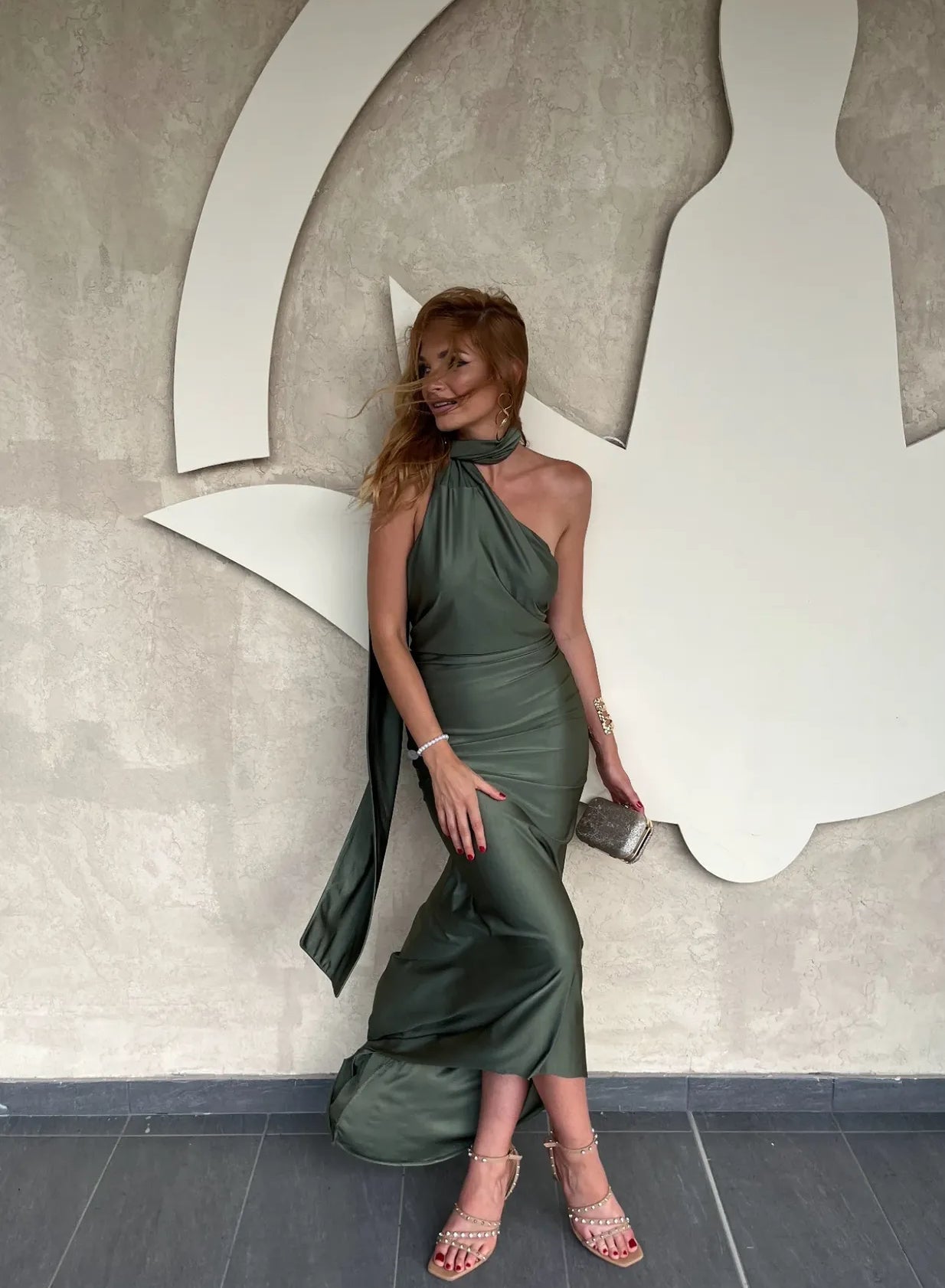 Grünes rückenfreies Etuikleid für den Abschlussball, formelles Partykleid J7832