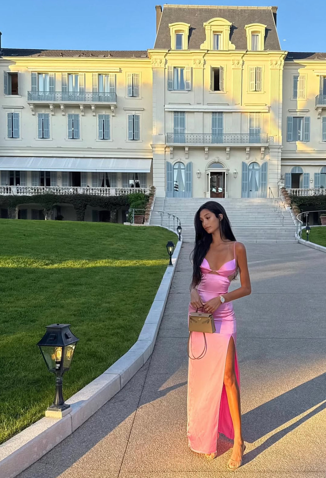 Robe de bal rose à bretelles spaghetti et fentes, tenue de soirée formelle J7025