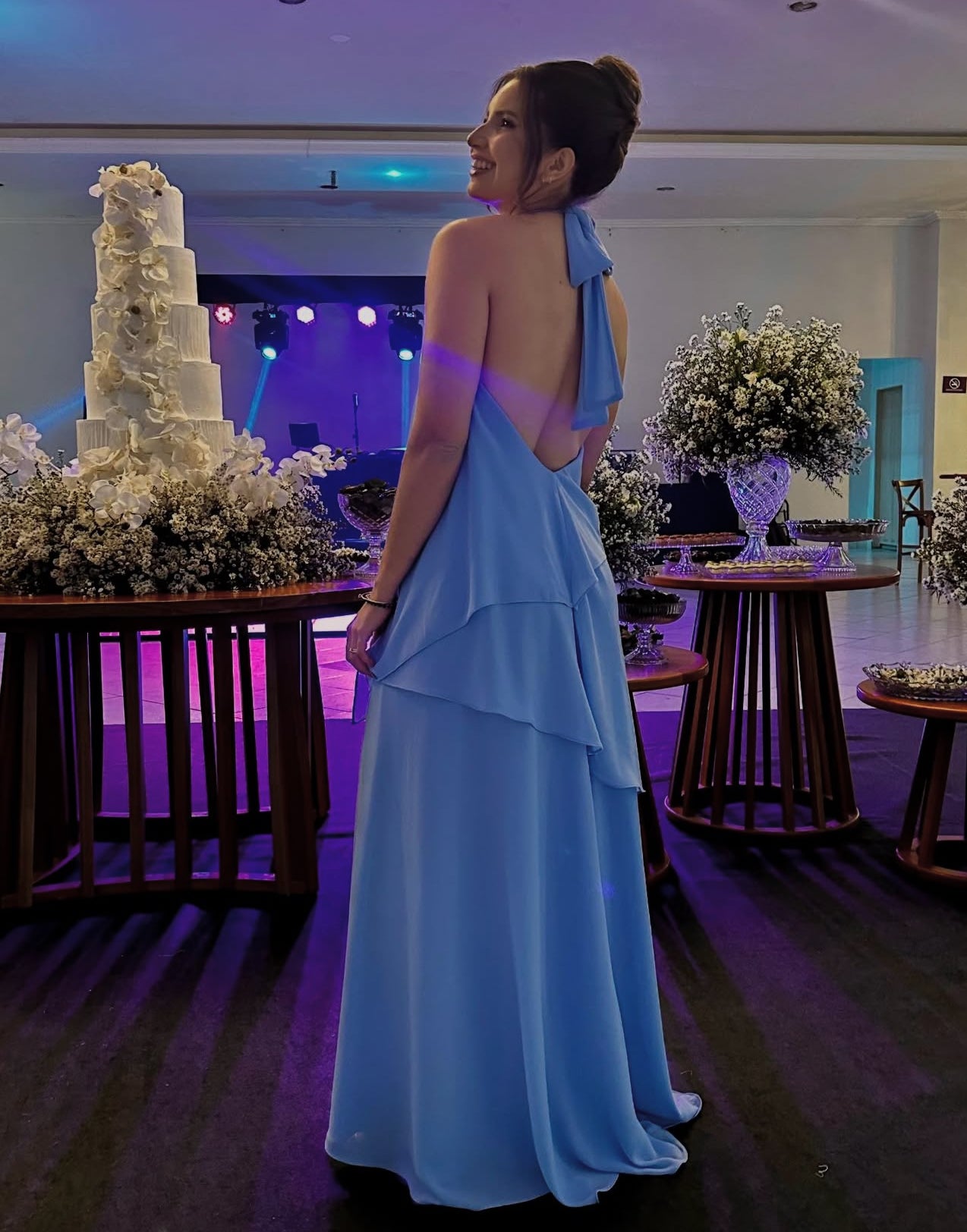 Robe de soirée bleue dos nu pour invité de mariage, coupe trapèze, J7180