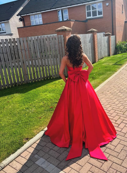 Robe de bal longue rouge bustier coupe trapèze avec nœud papillon, robe d'anniversaire rouge J7855