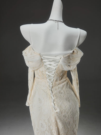 Robe de mariée sirène à épaules dénudées et manches longues en dentelle J8433