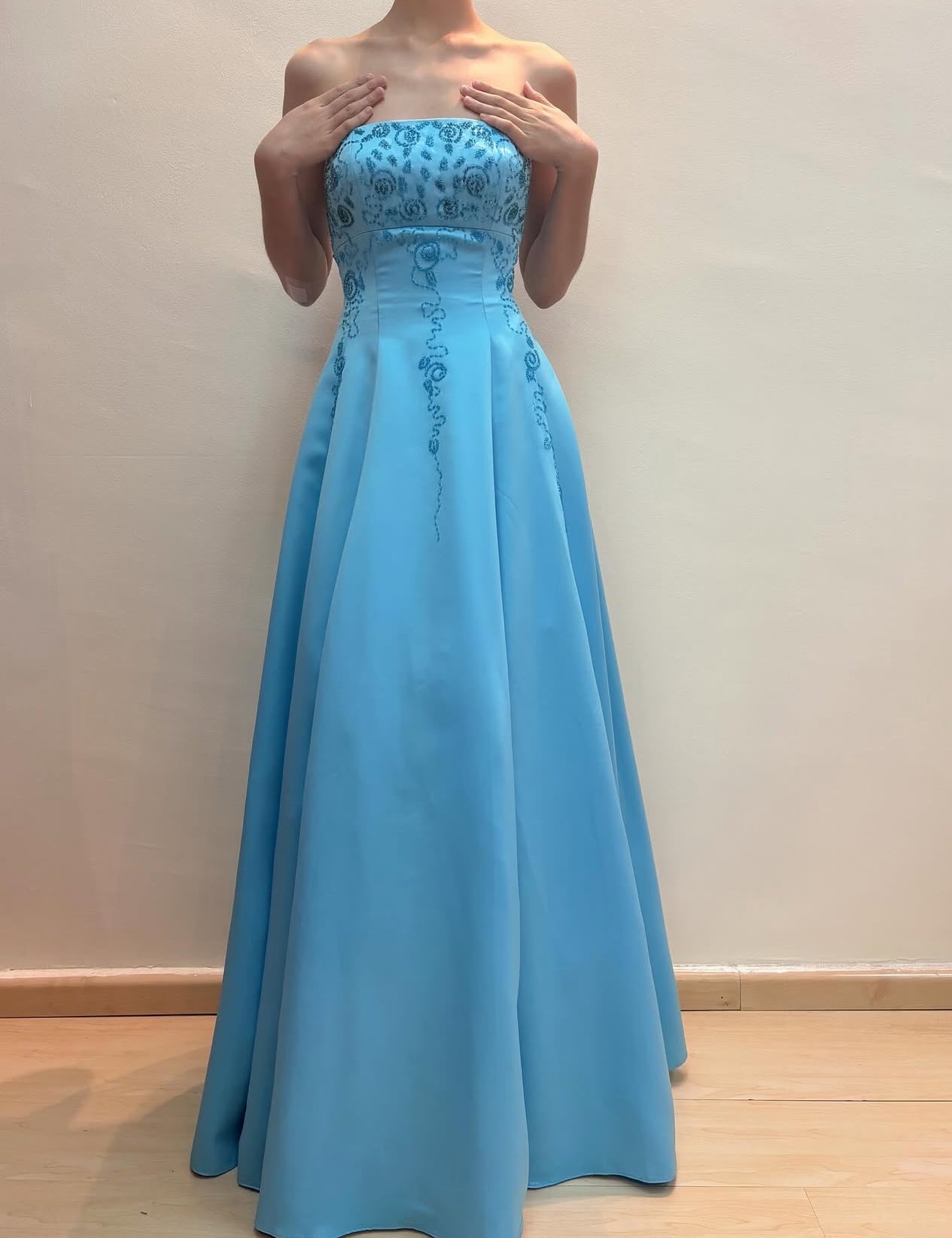 Strapless A Line Blue Long Prom Dress Beaded Vintage Dress J8554