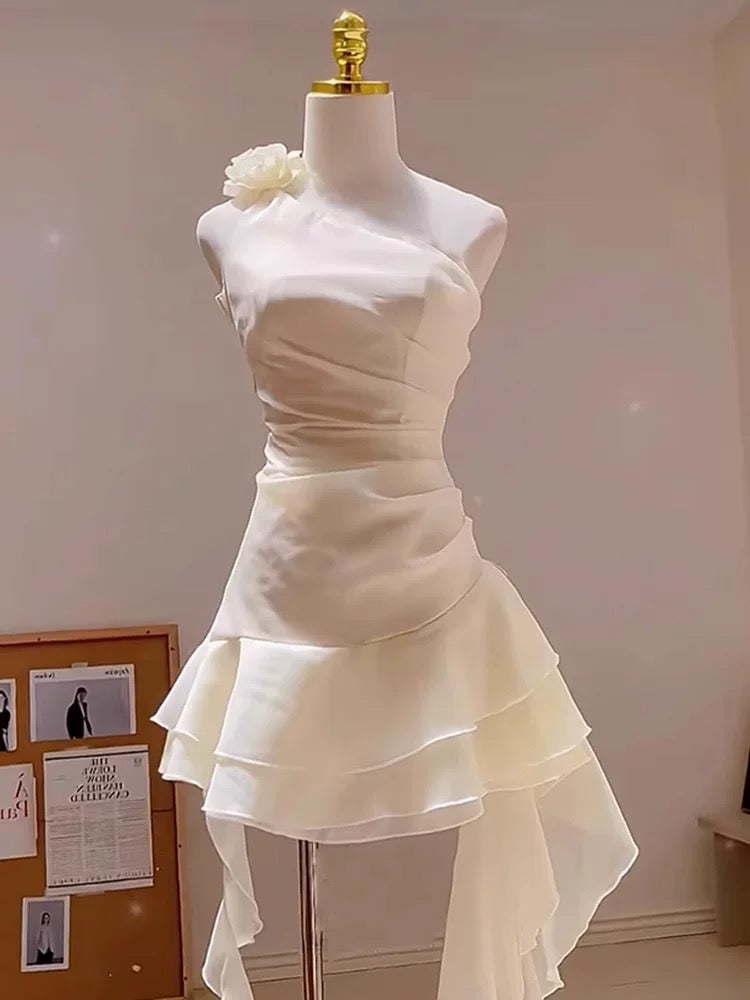 Robe de soirée courte asymétrique à une épaule et coupe trapèze, robe d'anniversaire J7309