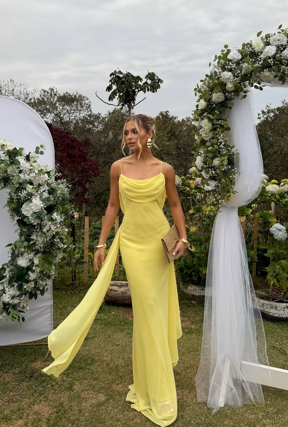 Robe de soirée fourreau noire sexy longue avec fente J8826