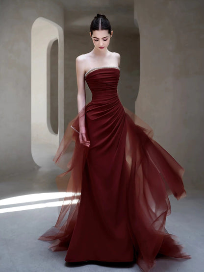 Robe de soirée bordeaux bustier à perles J7100