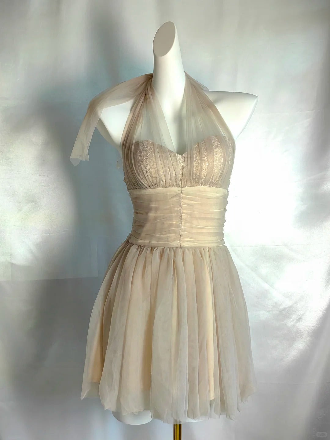 Halter Neck Champagne Short Homecoming Dress Short Cocktail Party Dress J10827