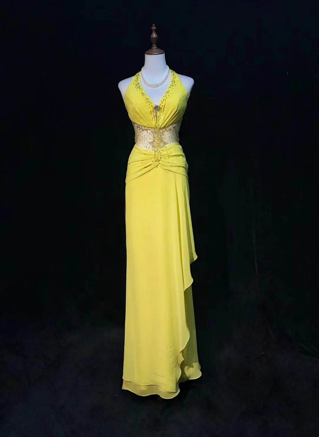 Halter Yellow Chiffon Prom Dress Backless Formal Evening Dress J9834