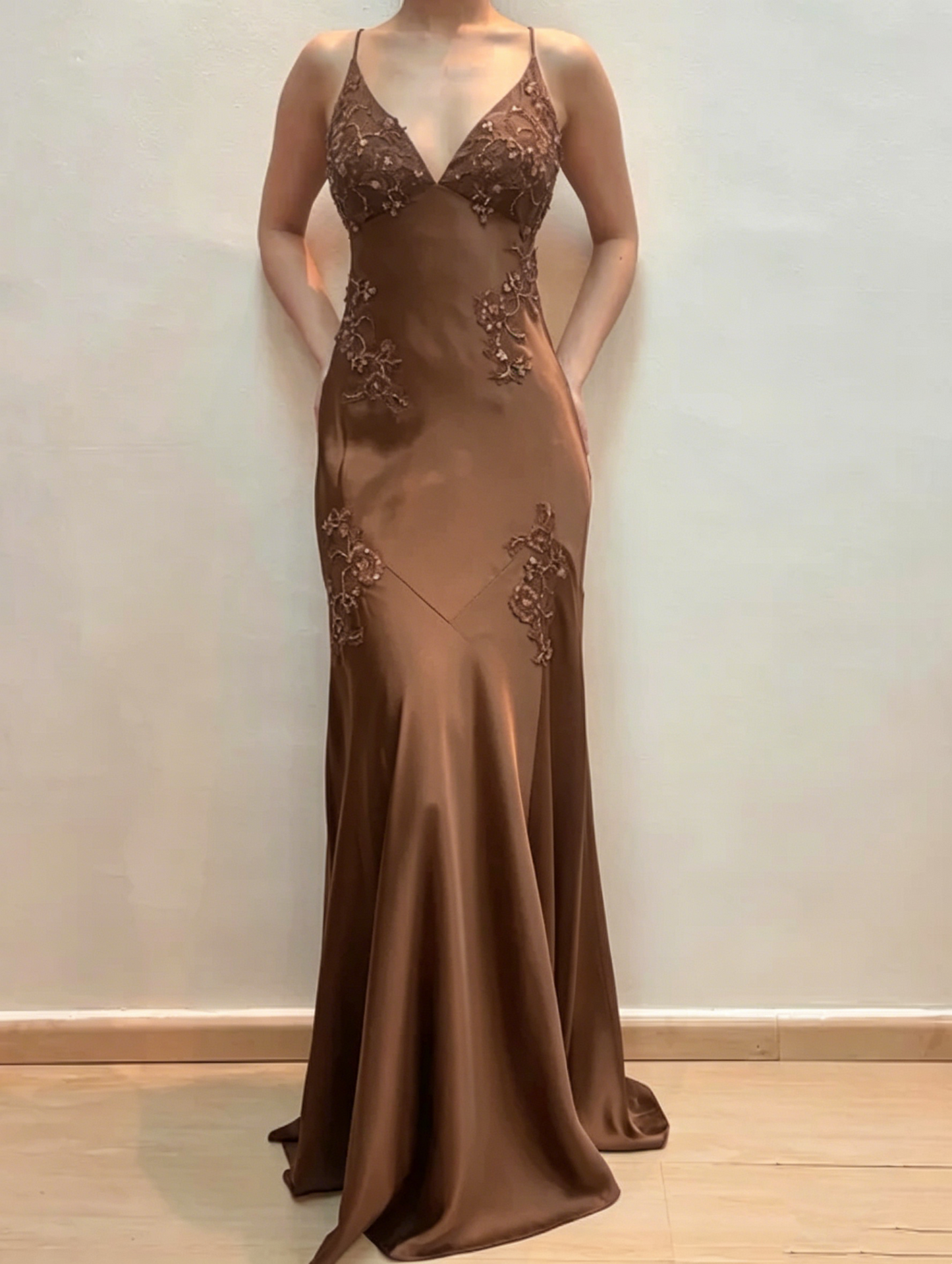 Robes de bal longues en satin violet, ligne A, robe de soirée avec appliques J2669