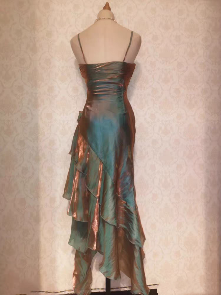 Vintage Spaghettiträger Grünes Meerjungfrau-Ballkleid mit Rüschen J2934