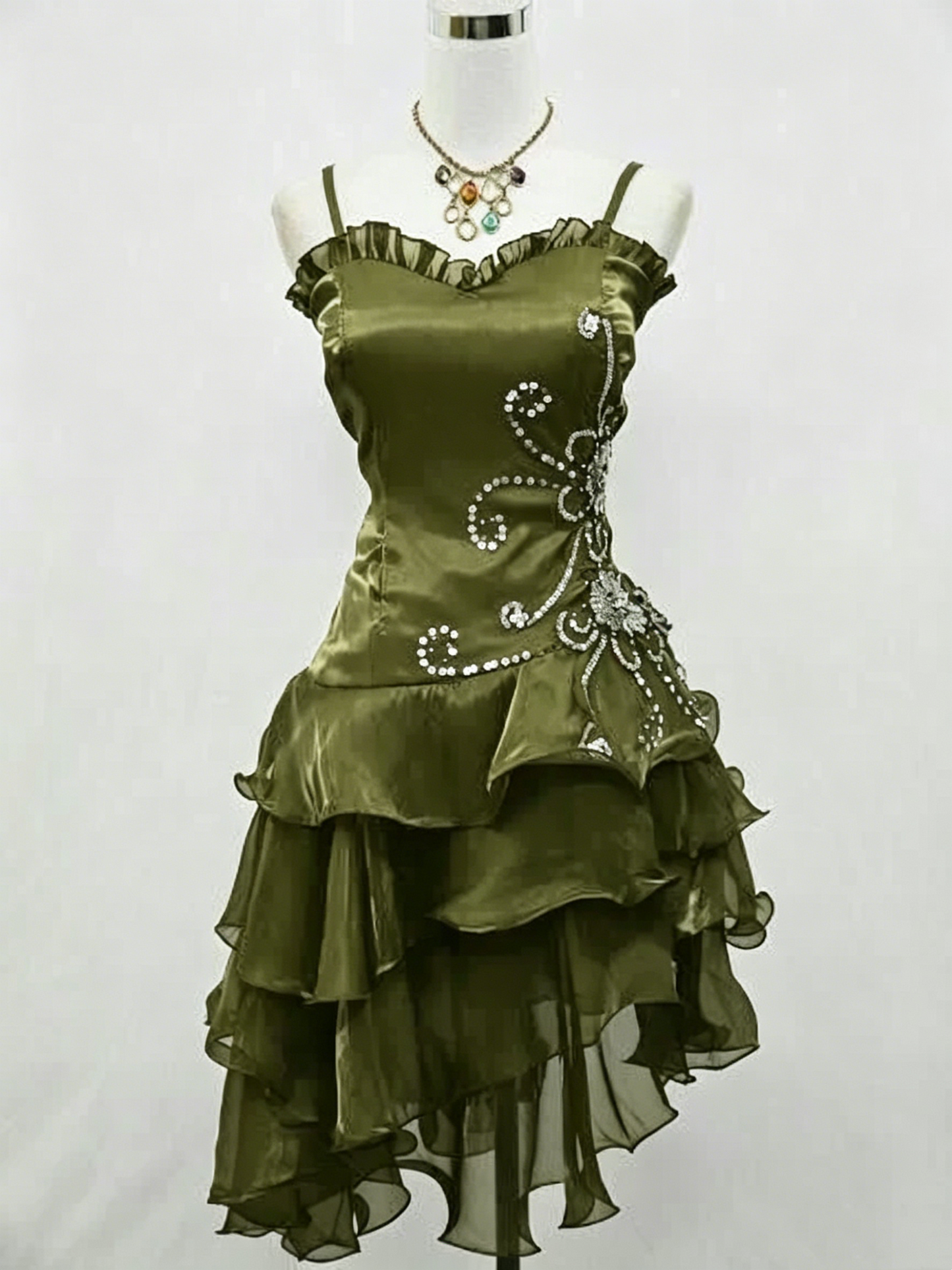 Robe Courte de Bal Noire à Volants, Robe de Soirée Rétro Perlée J3325
