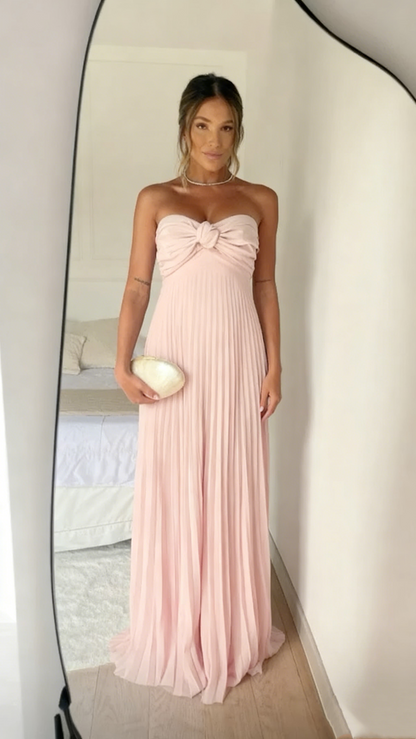 Robe de soirée longue en mousseline de soie rose clair sans bretelles J3987