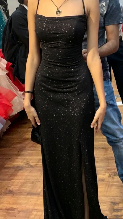 Burgunderrotes, glitzerndes Ballkleid mit Schlitz J4186