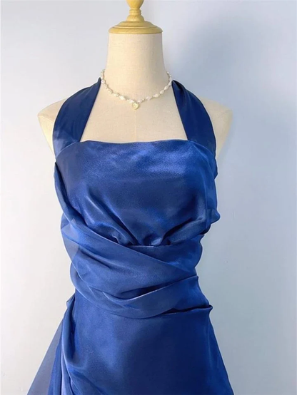 Robe de soirée courte bleue à dos nu J4412