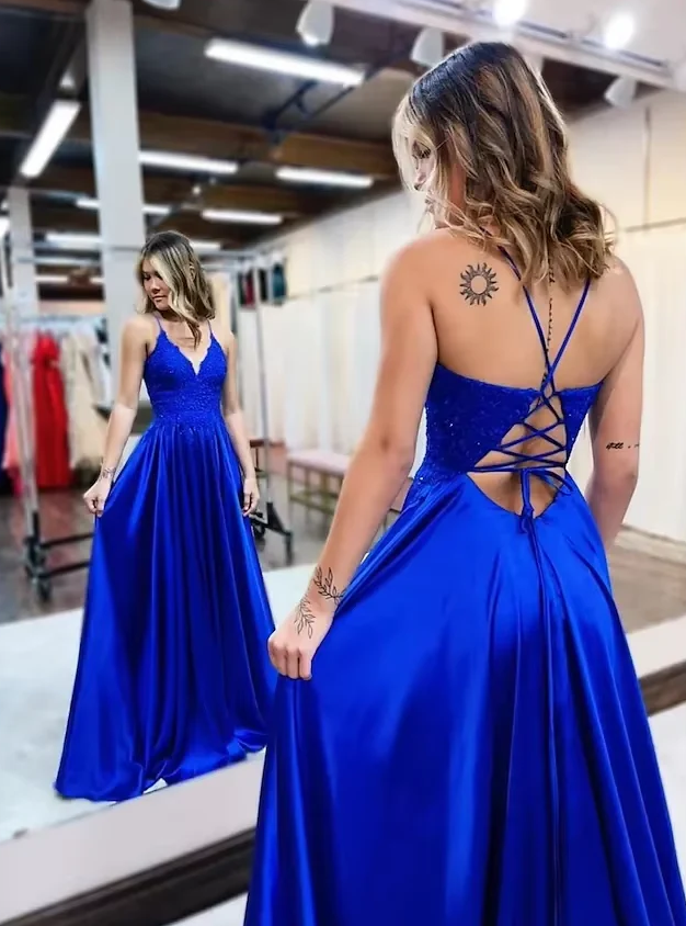 Robe de bal longue en satin avec appliques et fentes J4810