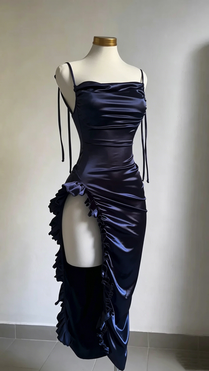 Robe de bal fourreau en satin bleu à bretelles spaghetti J5670 