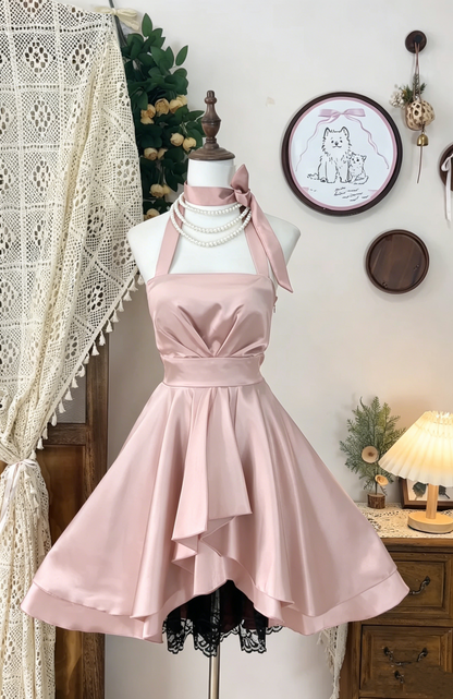 Robe de soirée courte en satin bordeaux coupe trapèze J7058