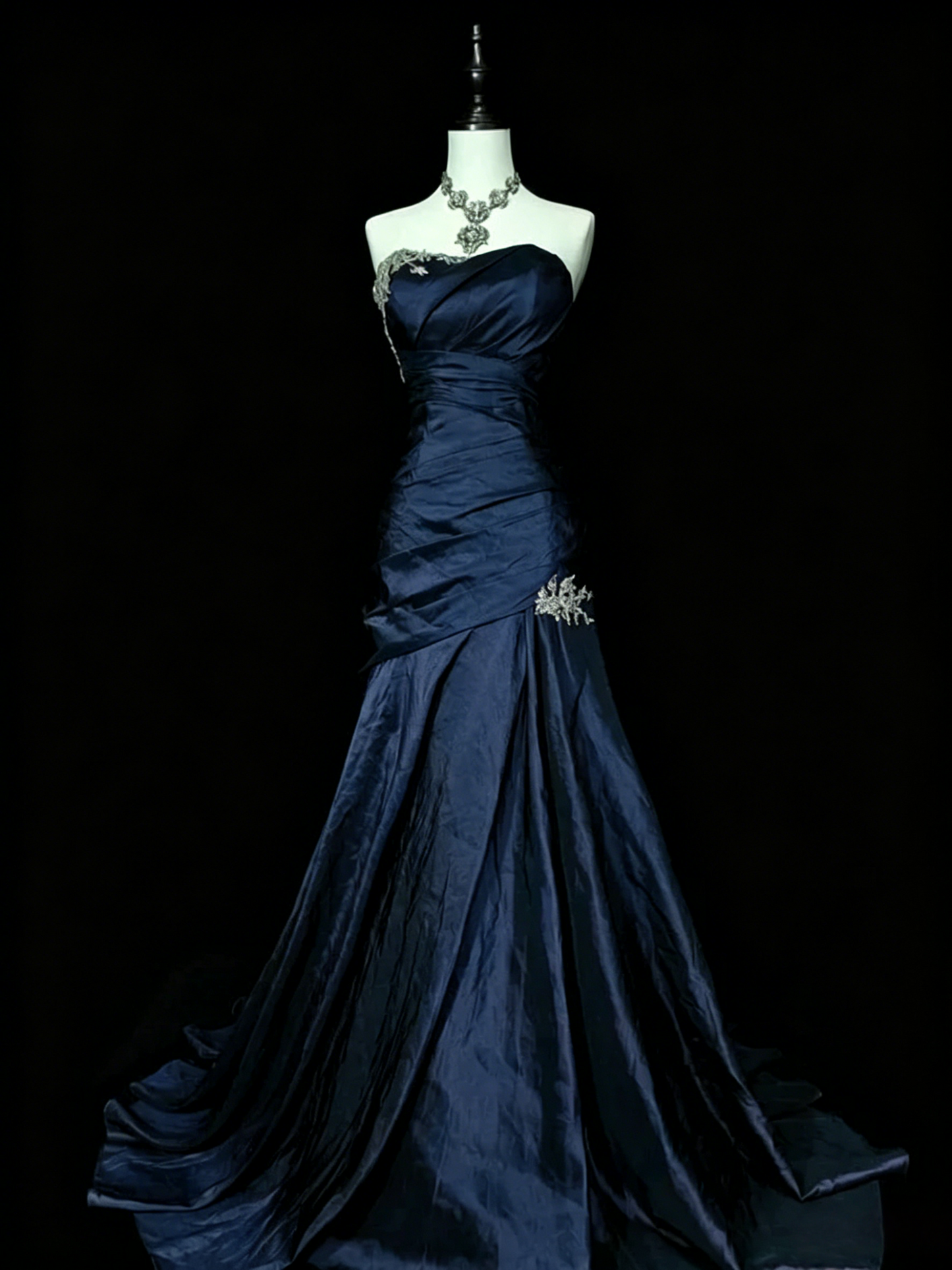 Lila Meerjungfrau Sweetheart Langes Abendkleid Trägerloses Ballkleid J8334