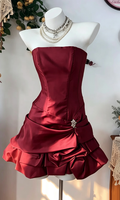 Robe de bal courte bustier coupe trapèze verte J8413