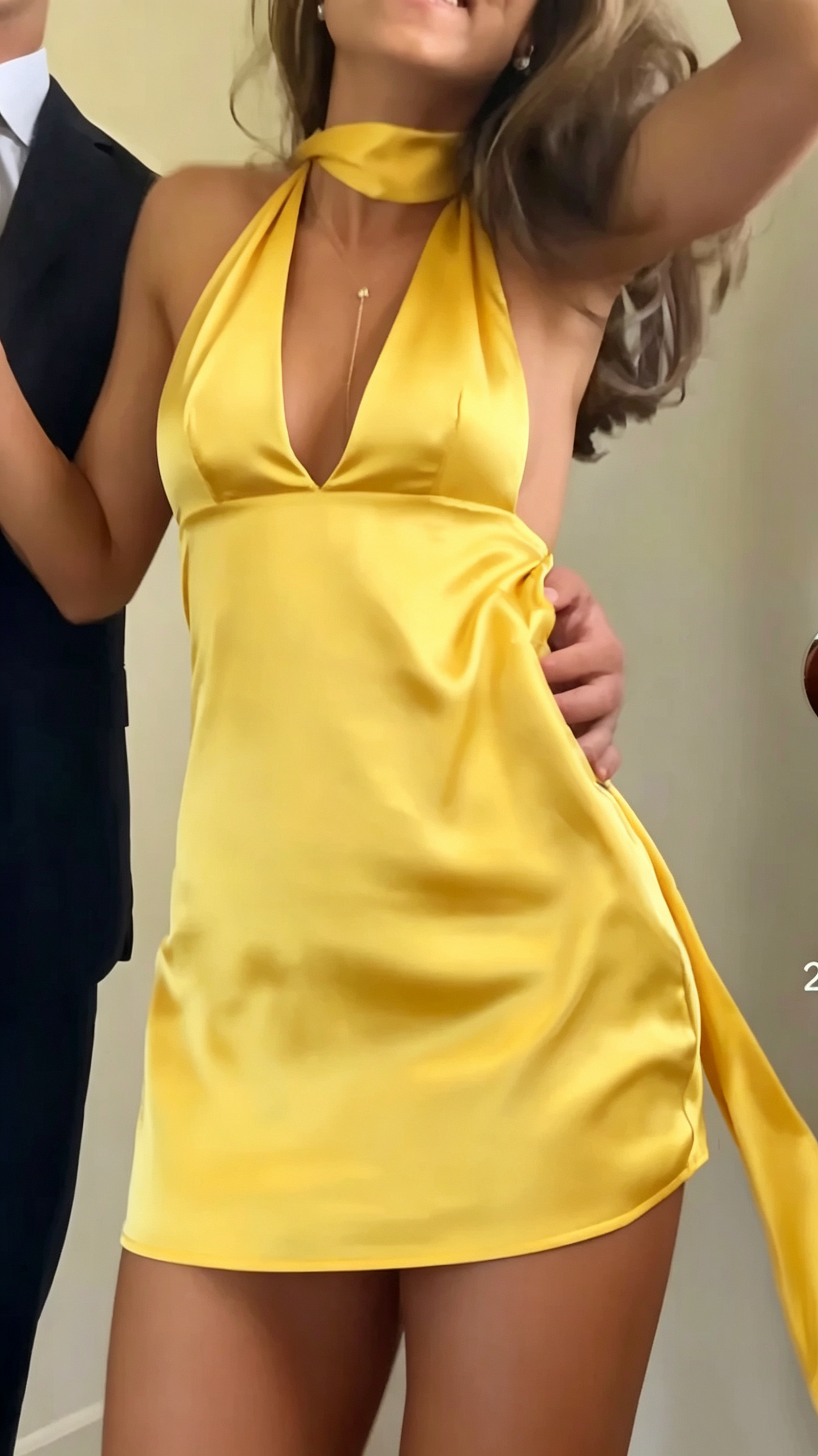 Robe de soirée fourreau noire sexy longue avec fente J8826
