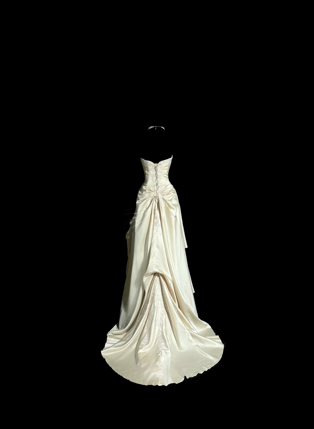 Elegant A Line Satin Wedding Dress Applique Wedding Gown For Bridal J8934