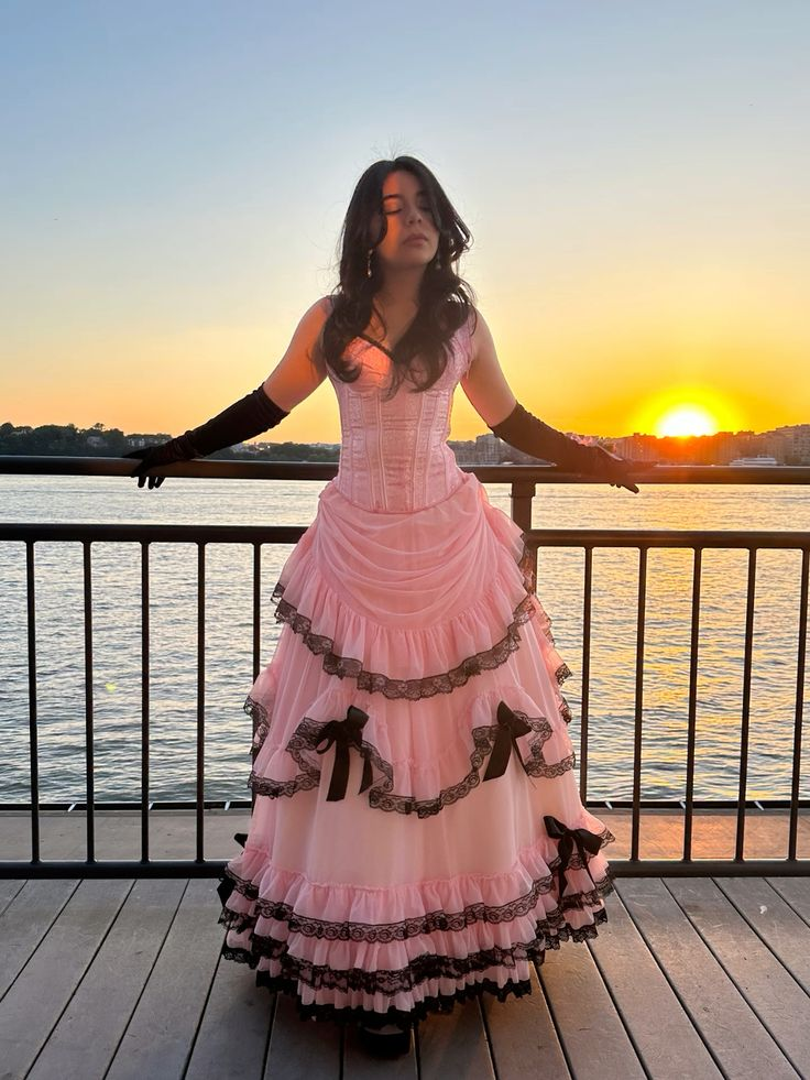 Sweetheart Pink Tulle Prom Dress With Black Lace Ruffle J9003