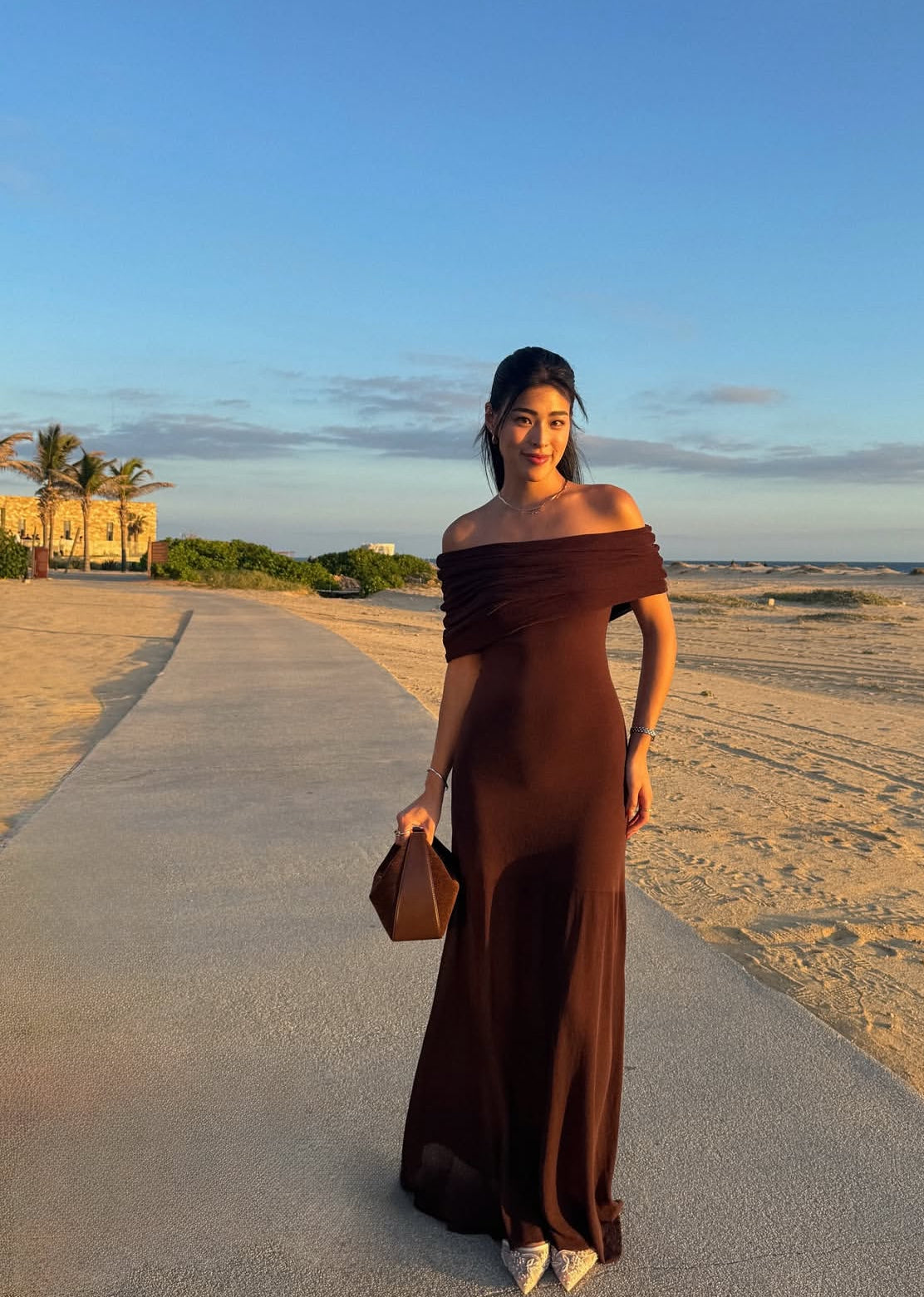 Robe de soirée fourreau noire sexy longue avec fente J8826