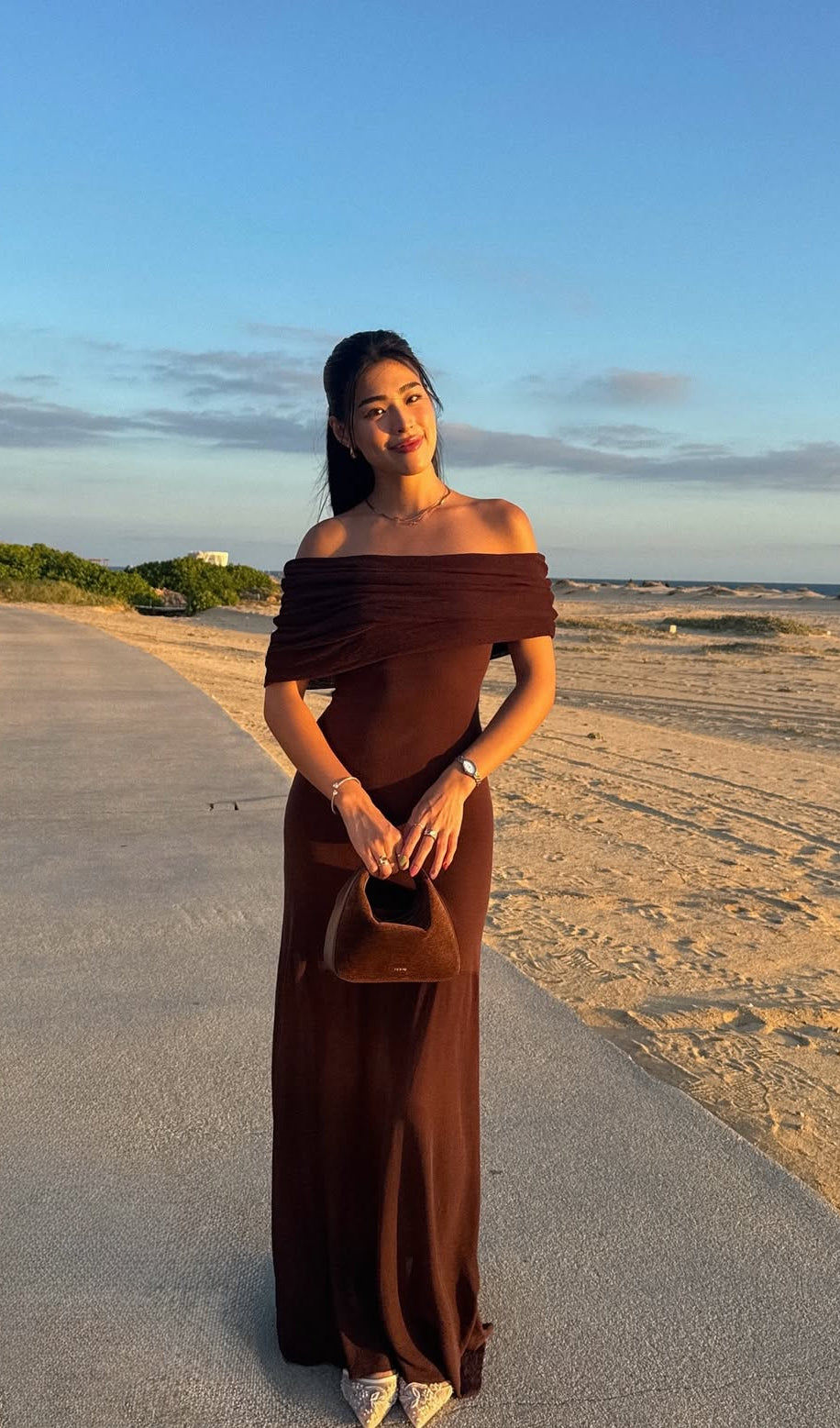 Robe de soirée fourreau noire sexy longue avec fente J8826