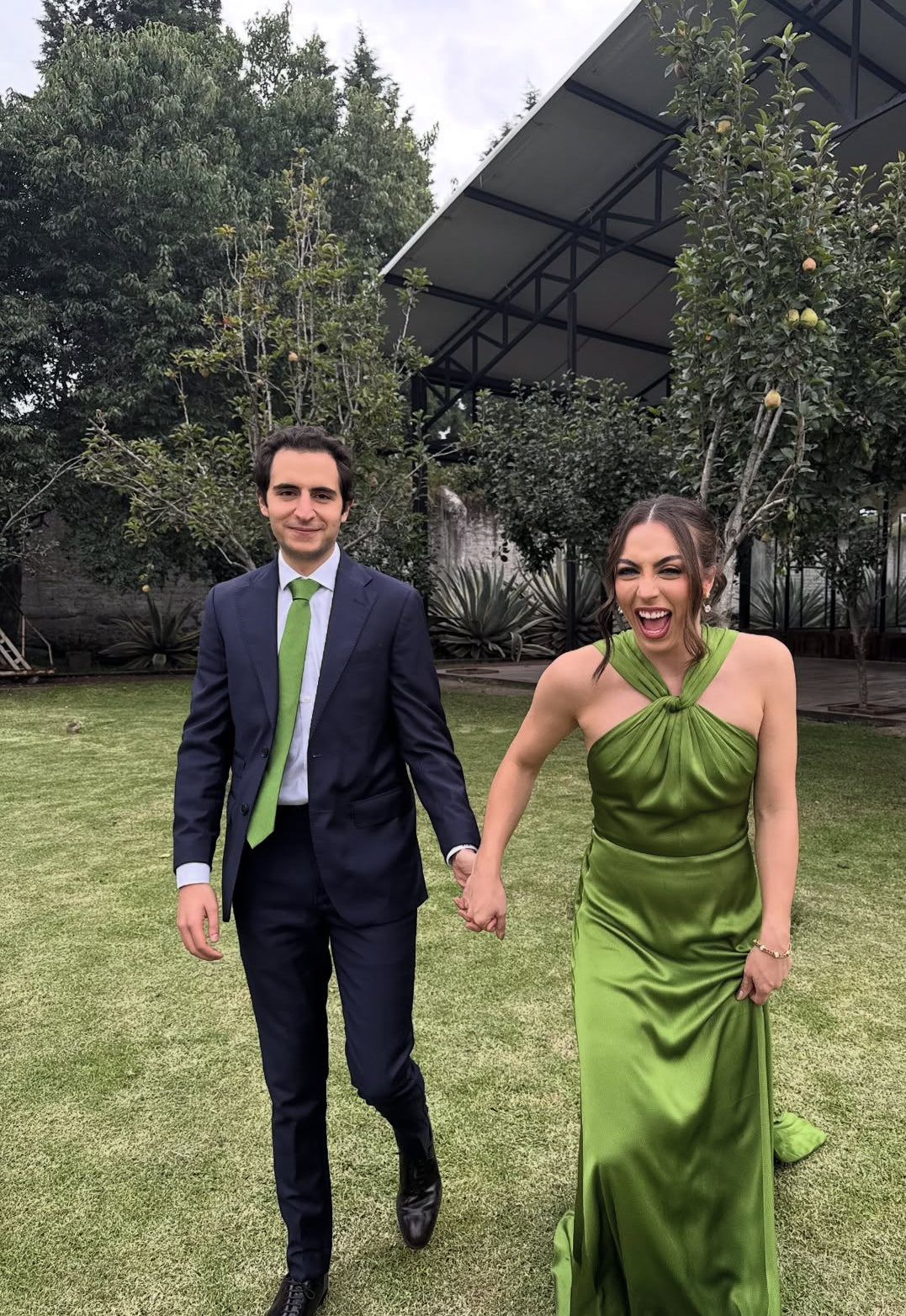 Robe de soirée fourreau noire sexy longue avec fente J8826