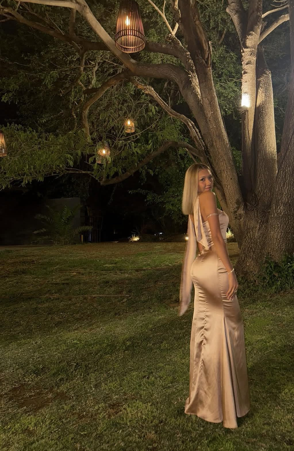 Robe de soirée fourreau noire sexy longue avec fente J8826