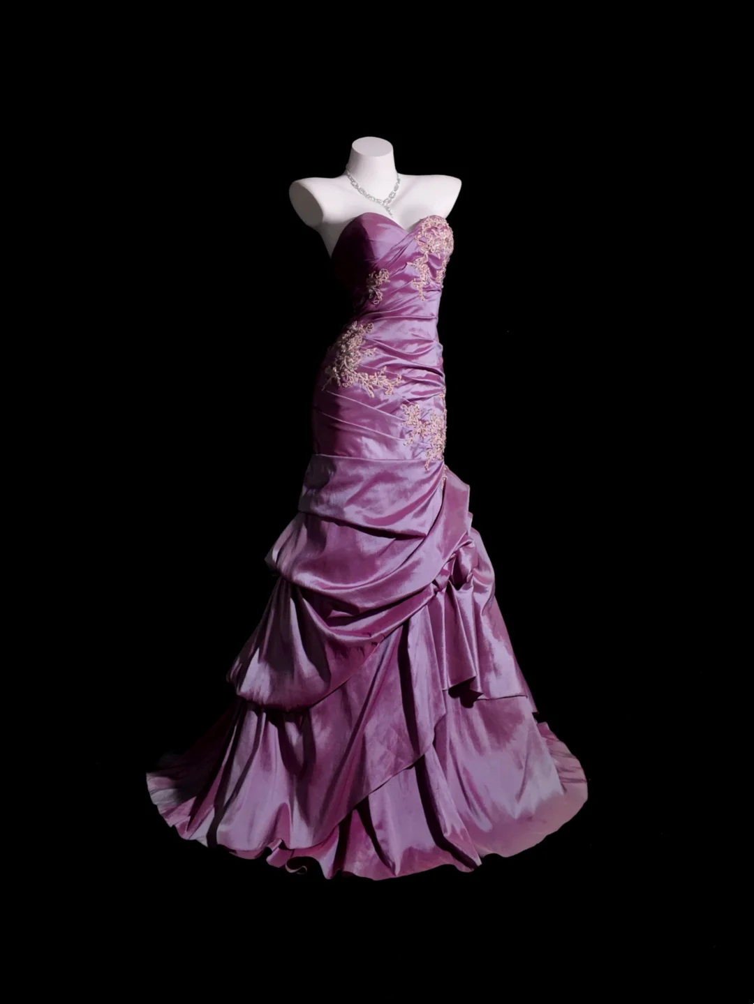 Robe de soirée fourreau noire sexy longue avec fente J8826